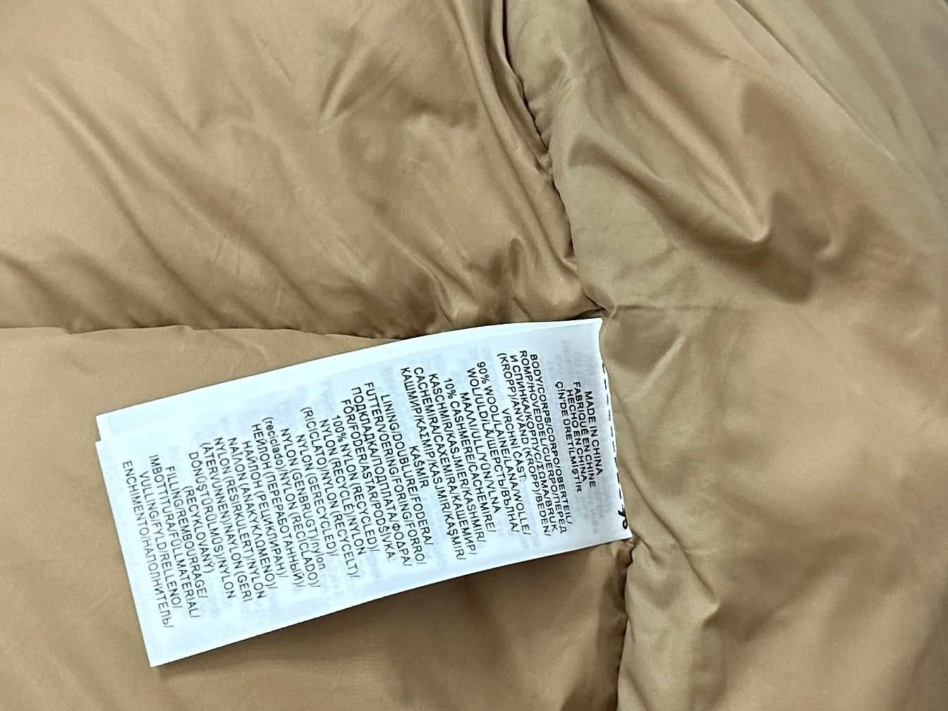 ￼ P1000 【Rah Lauren】Ralph Lauren cable down jacket. The warmth of winter is within reach. Combining classic cable knit with warm down, Rah Lauren's texture choice. Warm winter colors, the answer to classics and style. ❄️Needless to say, the texture speaks for itself and defines your winter style. Color Black Khaki Size S-XL